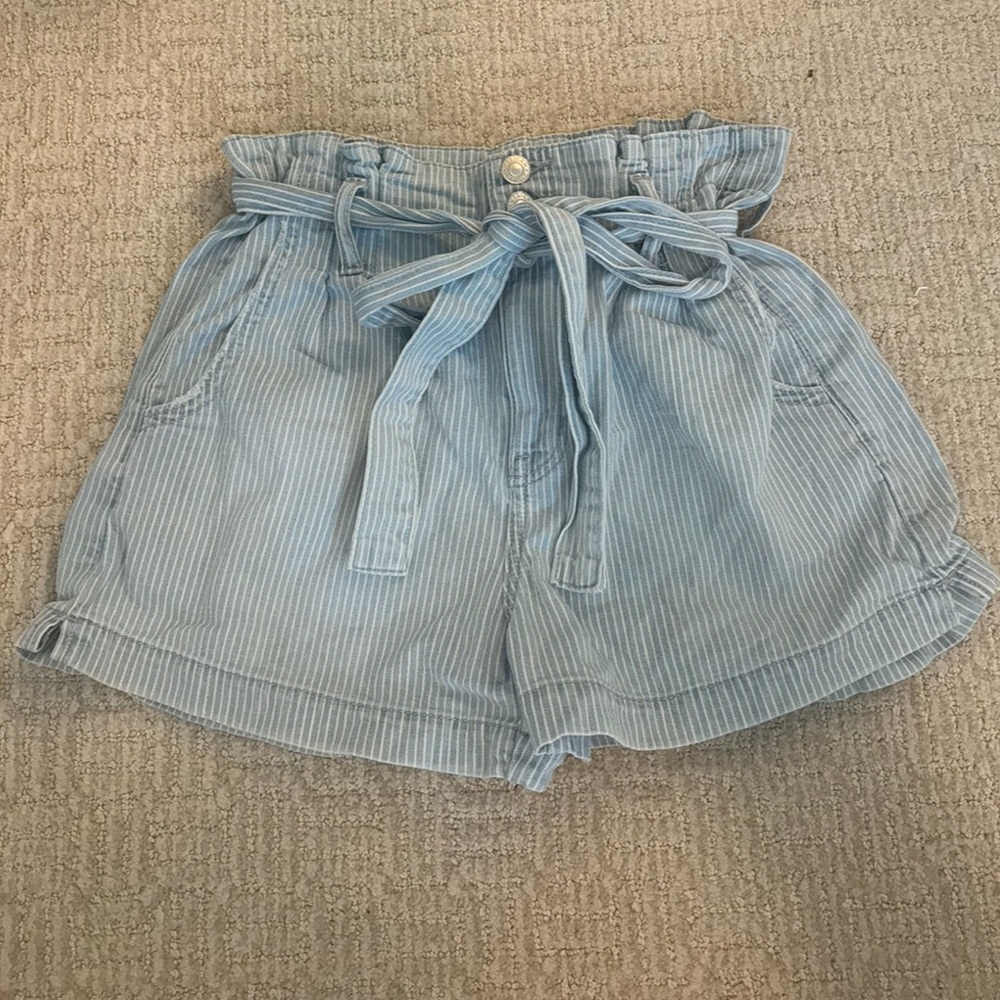 🏷️American Eagle Women’s Tie Shorts